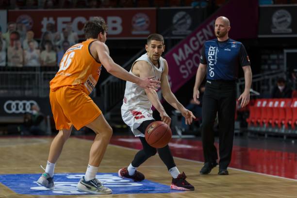 这笔交易中 这笔交易中